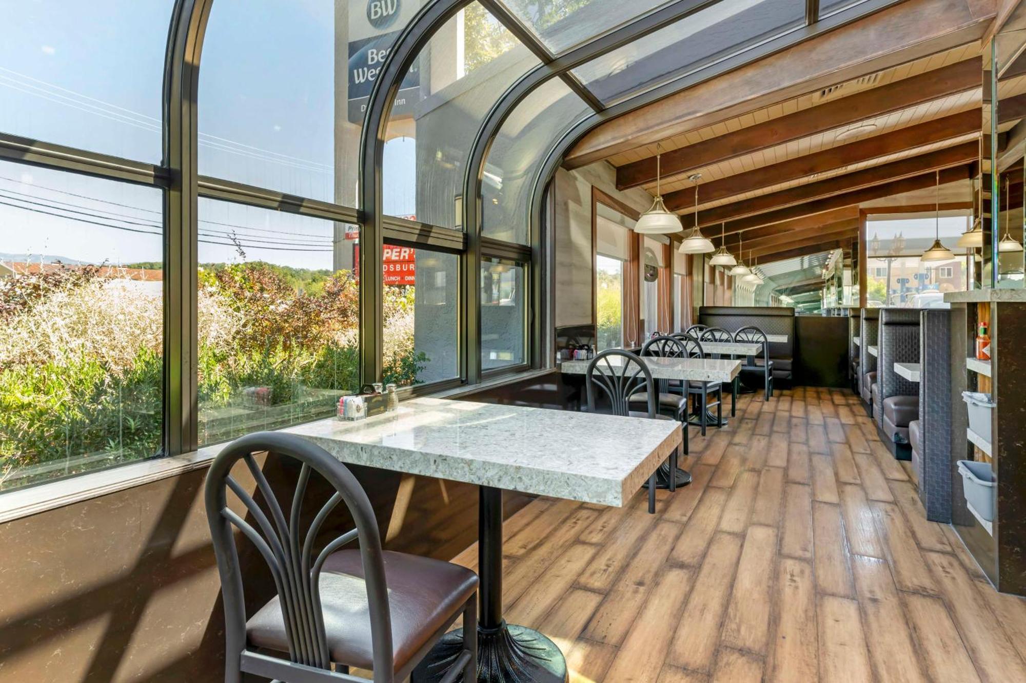 Western Dry Creek 3* Healdsburg